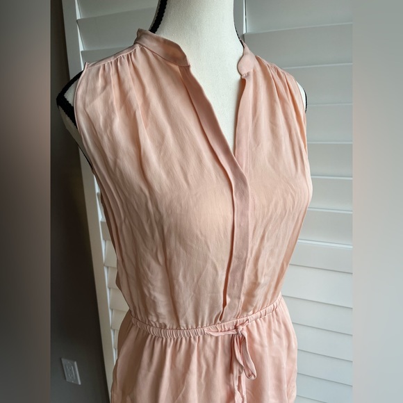 ARITZIA BABATON 100% SILK LIGHT PEACH DRESS Size XS EUC - Picture 5 of 8